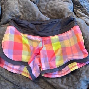 Lululemon Groovy Run Shorts Size 4
